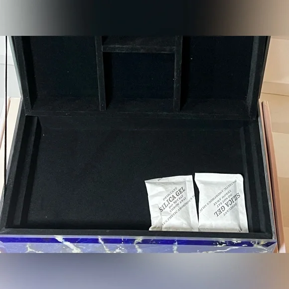 Lola Rose London Nikki Xx Lapis blue marble glass jewelry box - Picture 3 of 7